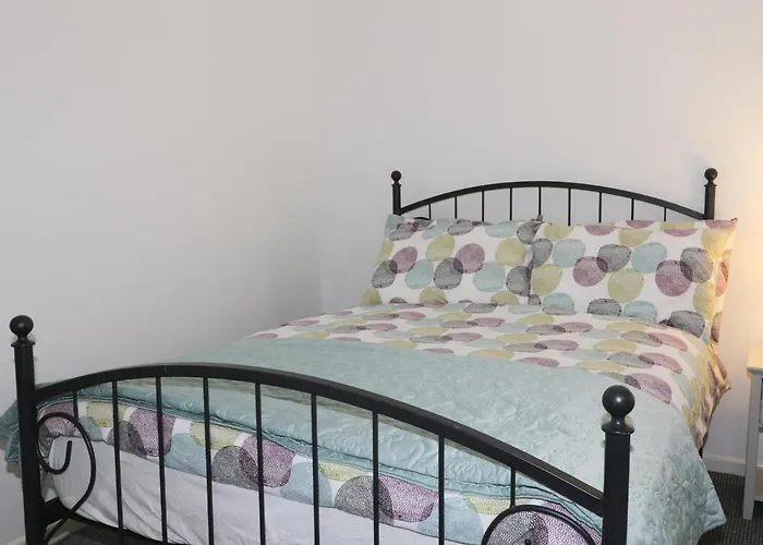 11 Camden Building Apartman