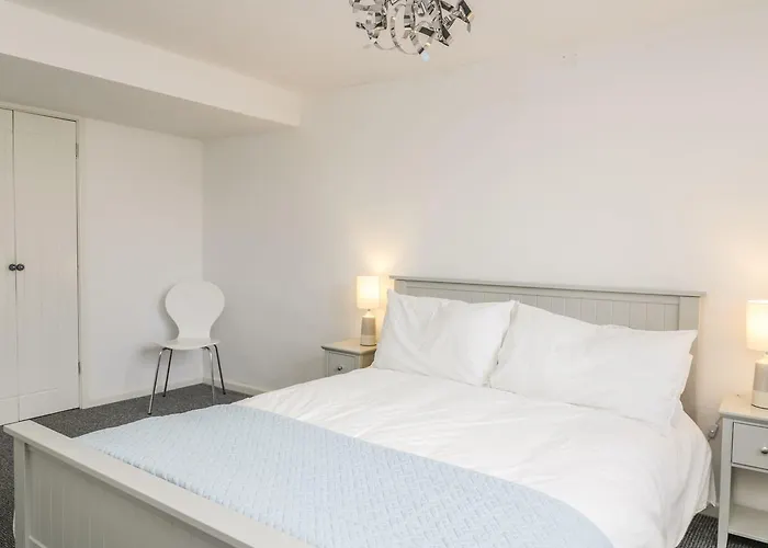 11 Camden Building *