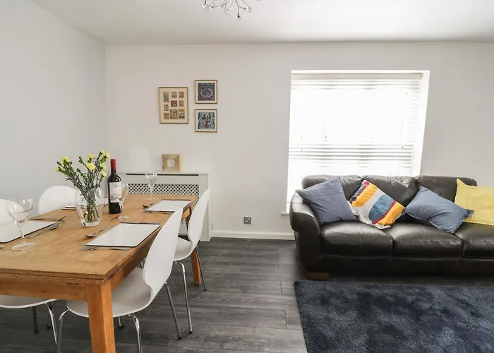 11 Camden Building Apartman *