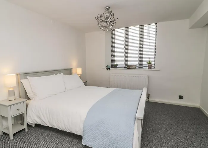 11 Camden Building *